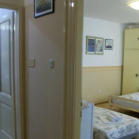 Pensionat & Marija 3*